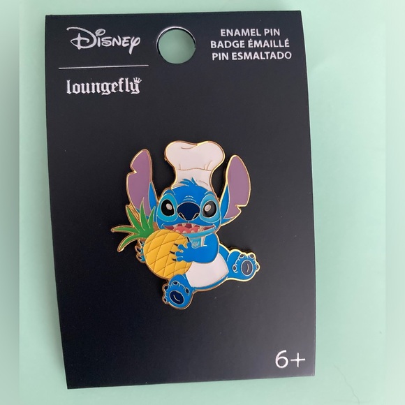 Disney’s Lilo and stitch, stitch pineapple summer pin - Picture 1 of 1